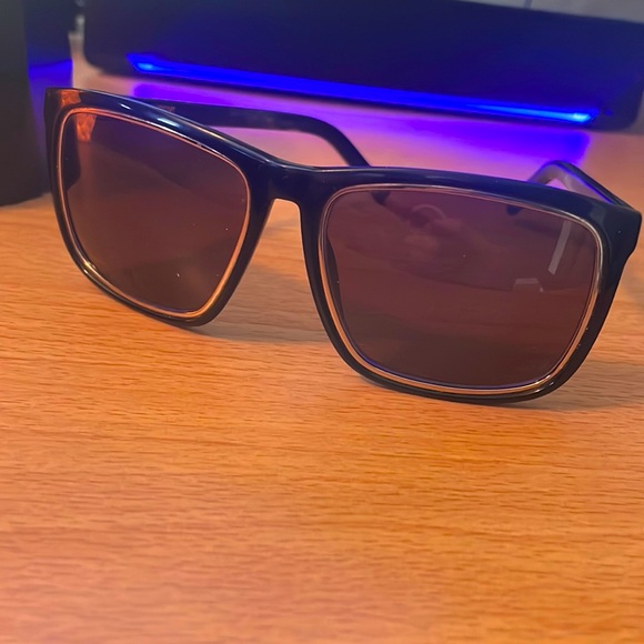 Saint Laurent men’s sunglasses - Picture 2 of 4